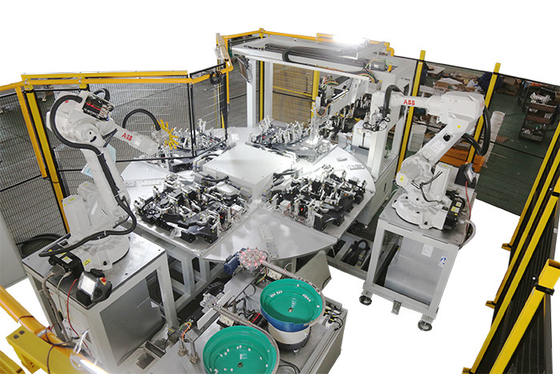 Otomotiv Plastik Döşeme İçin Otomatik Robot Kaynak ve Montaj Üretim Hattı
