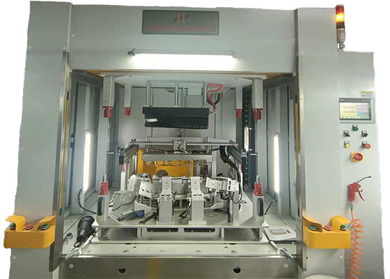 Otomotiv İç Kenar Katlama Makinesi Otomatik Pano İmalat Ekipmanları