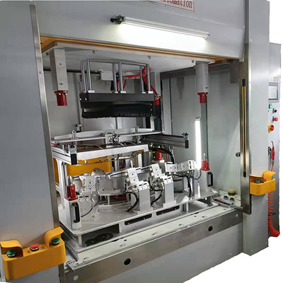 Araba için Vakum Trim Yapma Makinesi 5T PLC Plastik Sarma Ekipmanları